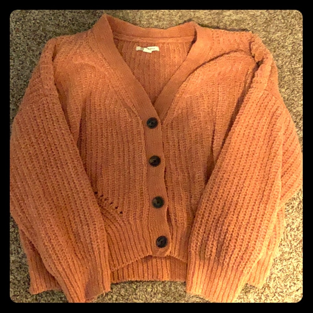 American Eagle pink sweater